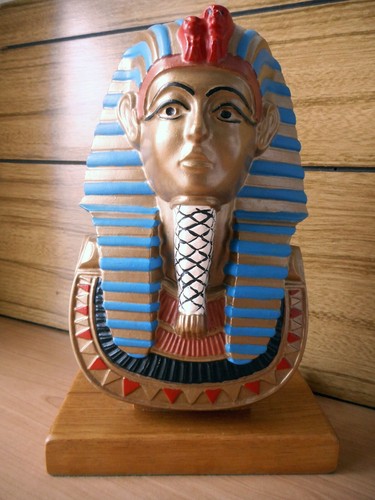 Tutankhamun death mask - ⚱️,
