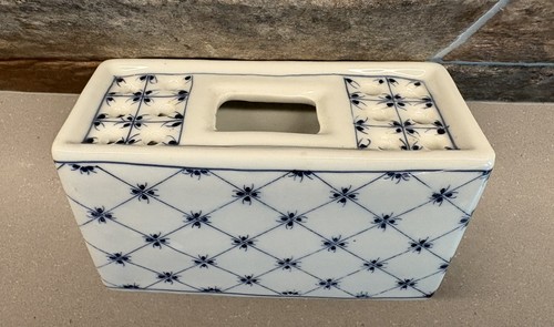 Vintage blue and white