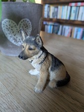German Shepherd Alsatian Puppy Dog Figurine Ornament Highly detailed 4" size