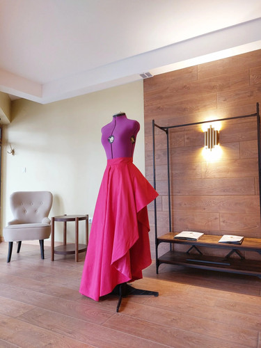 Hot pink side - pink,