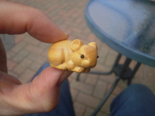Carved wood small - , netsuke