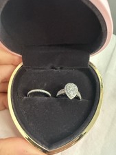 18ct White Gold 1ct  Diamond Pear Halo engagement ring set 