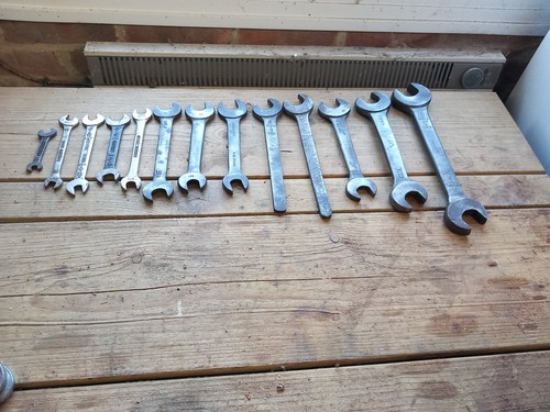 Tractor vintage machinery 13 - machinery,