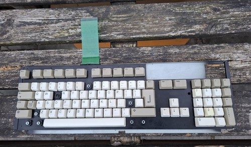 Commodore amiga 1200 keyboard - 1200,