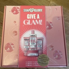 Soap Glory Give A Glam