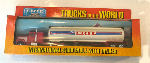 Ertl trucks the world - trucks,