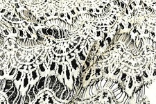 CHANTILLY LACE EYE LASH IVORY