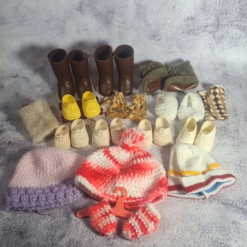 Vintage lot fisher price doll - lot,