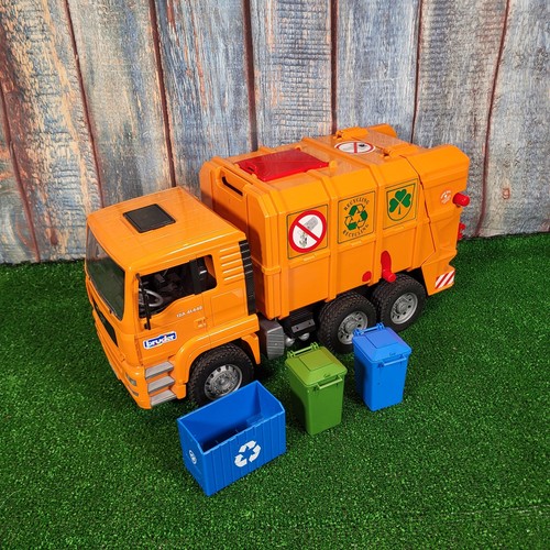 Bruder scale man garbage - bruder,