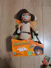 2004 Hasbro Shrek 2  Puss In