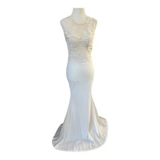 Elegant White Lace Maxi Dress