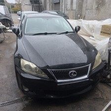Breaking LEXUS IS 220D MK2 2.2