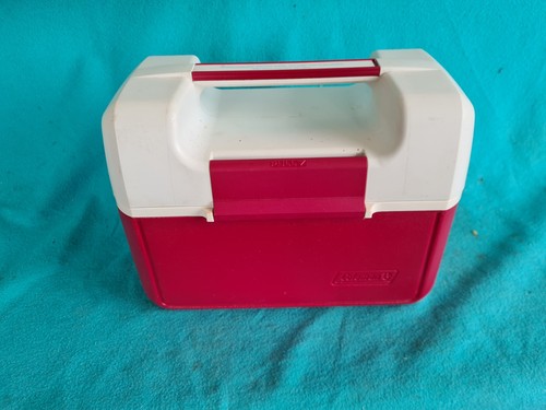 Vintage red coleman packed - red,