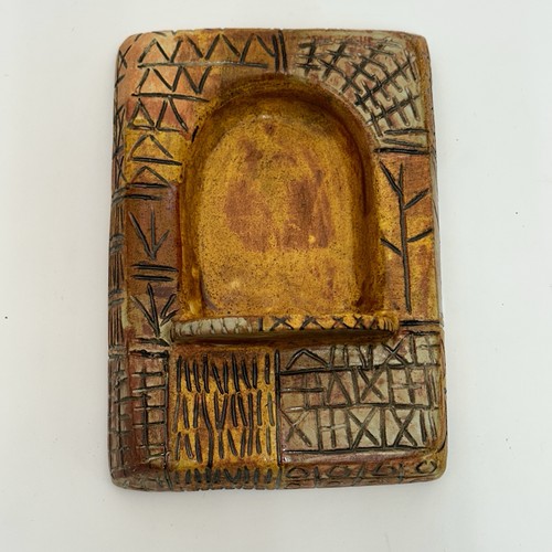 Studio pottery wall niche - pottery,