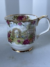 ROYAL ALBERT A CELEBRATION OF THE OLD COUNTRY ROSE GARDEN TEA CUP/COFFEE MUG