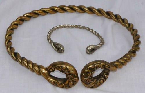 Silver bronze torc armilla - &,