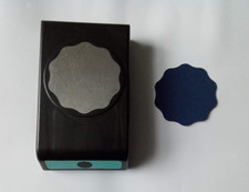 EK Success Scalloped Circle