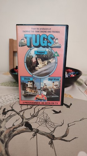 Tugs vhs video retro - tugs,