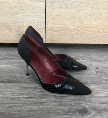 Ladies size black red or - red,