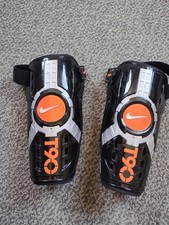 Nike T90 Shin Pads  Size L