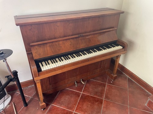 Waldner upright piano - upright,