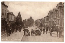 Postcard - Children, Pony & Trap, Wellington Street, Raunds, Northamptonshire.