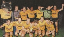 WOLVES FOOTBALL TEAM PHOTO