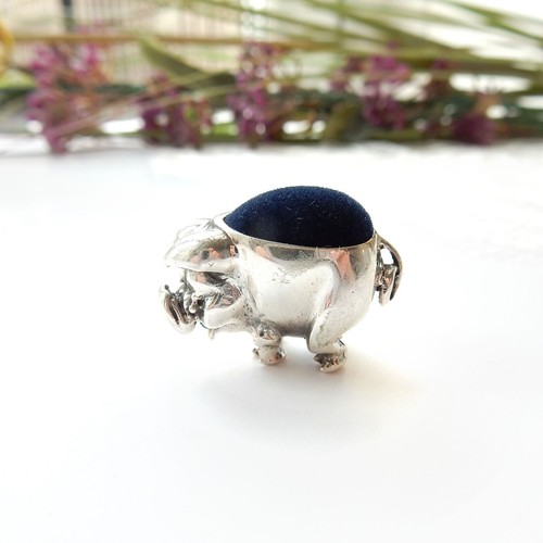 Sterling silver piglet pig - pig, pin