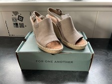 Toms Monica Wedges Shoes Tan