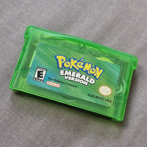 Nintendo pokémon emerald - nintendo,