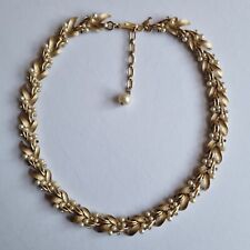 Vintage Signed Crown Trifari Gold Tone Faux Pearl Rhinestone Necklace 15” Long