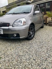 Toyota yaris sport 5 - yaris,
