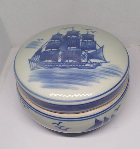 Clipper ship domed round - ship,