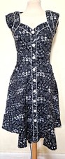 Ladies 1950s Style Dress