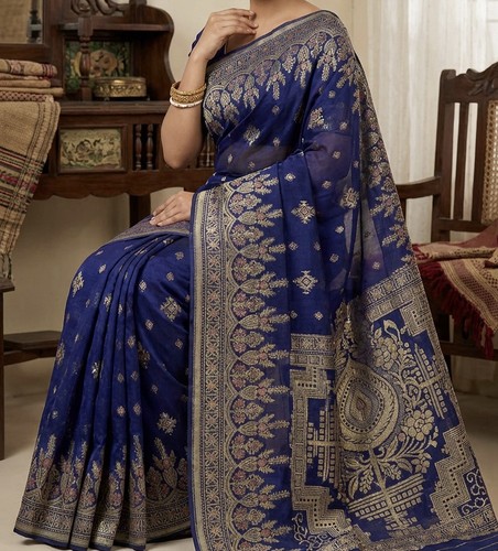 Women half silk jamdani in - silk,