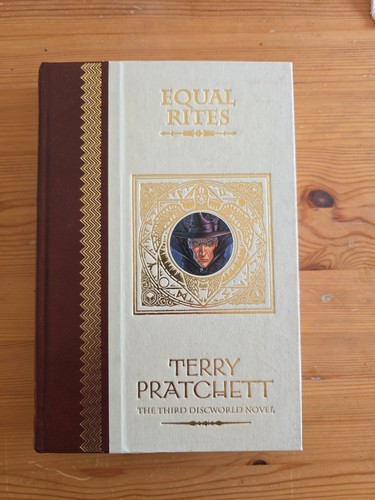 2001 signed first unseen - first,