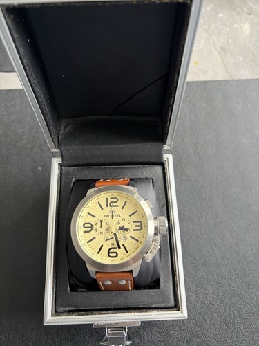 Steel tw3r quartz - tw3r,