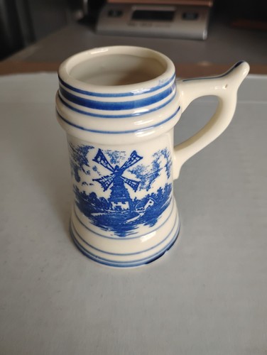 Hand painted delft blue - hand,