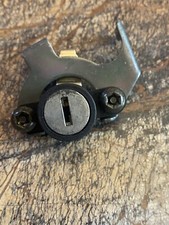 Yamaha Seat lock R1 Xj600 R6 FZ6 FJR1300 FZ1 FJ07 FZ07 ZTX12 XC125 YZF750 XVZ13
