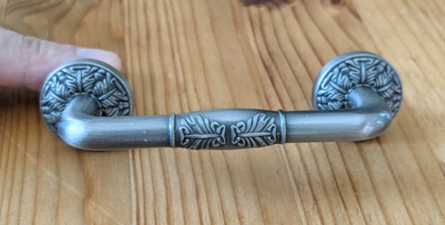 Drawer knobs pulls 3 - knobs,