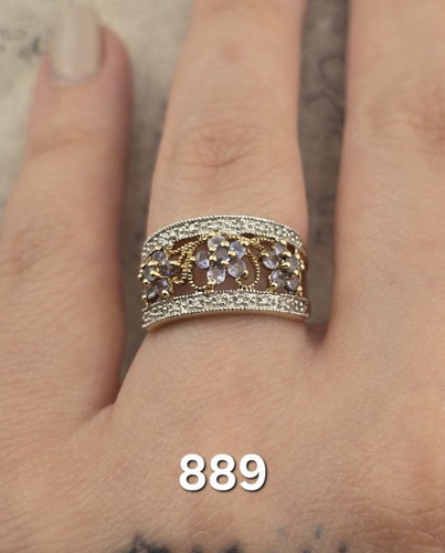 21g 9ct yellow gold - 3.21g,