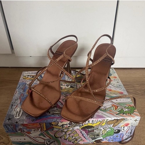 Brown and bronze - brown,