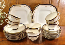 VGC Aynsley "A3921" 32 pc