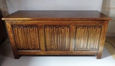 Antique Style Oak Linenfold