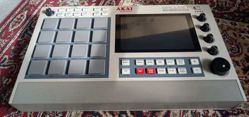 Akai mpc live retro - mpc, edition