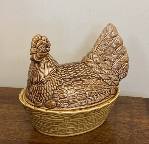 Vintage beswick ceramic hen - vintage, on
