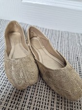 Khussa mojri mojari gold embroidered girls size 12 party wedding occaison formal