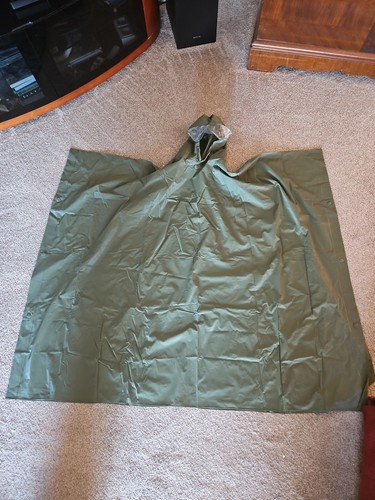 Waterproof poncho olive green - olive,
