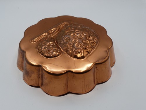 Vintage jelly mould mold - jelly, mould/mold