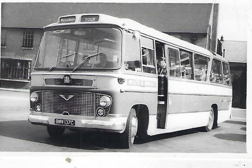 Bus photo bmw137c wilts - bmw137c,